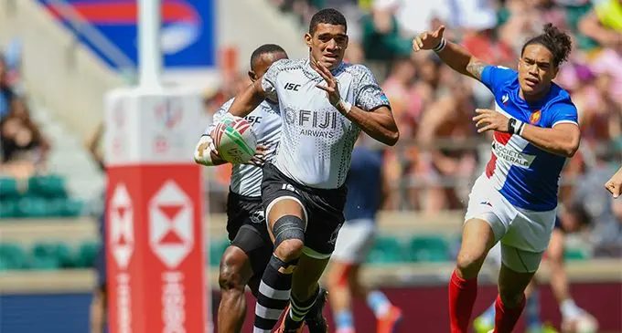 London 7s Player of the Final...Ratu Meli Derenalagi on attack.
