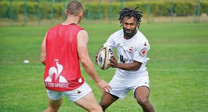 Saimone Qeleca (with ball) will be tested for Toulon this week. He could possibly join Jiuta Wainiqolo, Leone Nakarawa and Petero Tuwai. Photo: RCT
