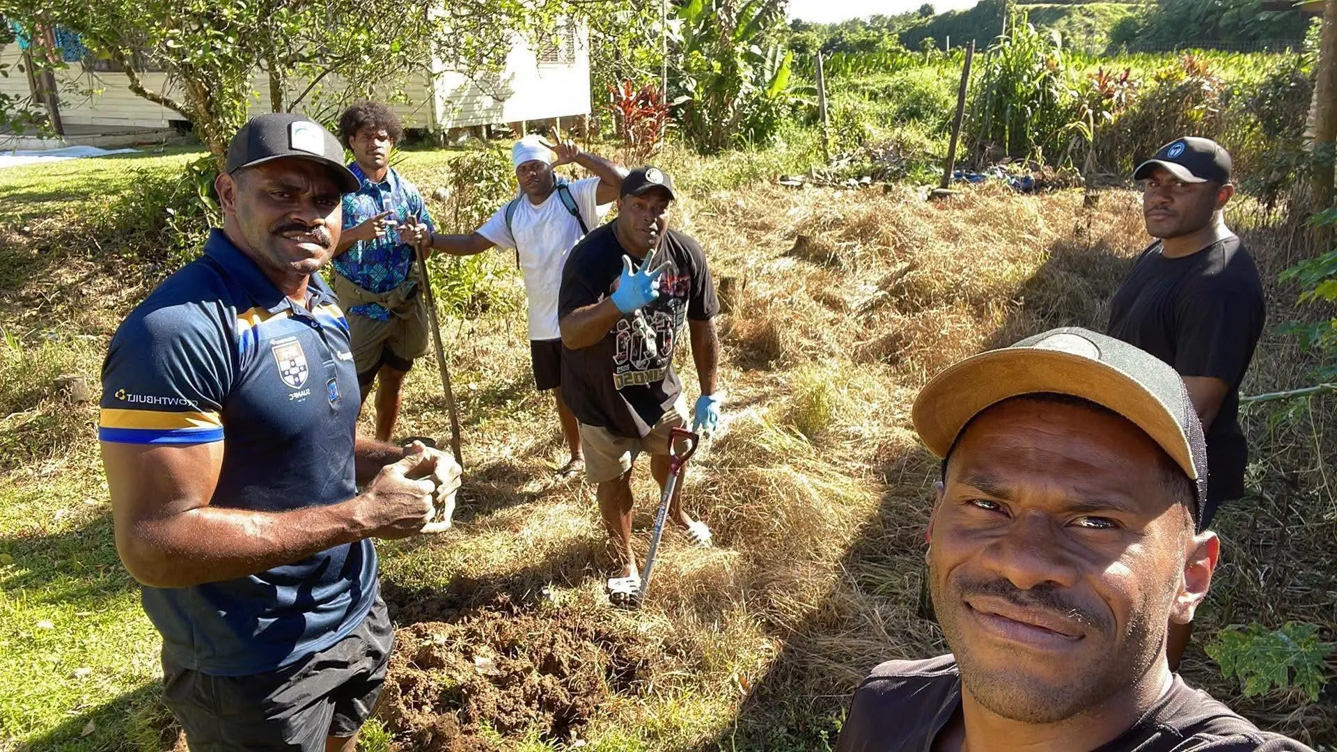 Northland rugby players on clean-up campaign