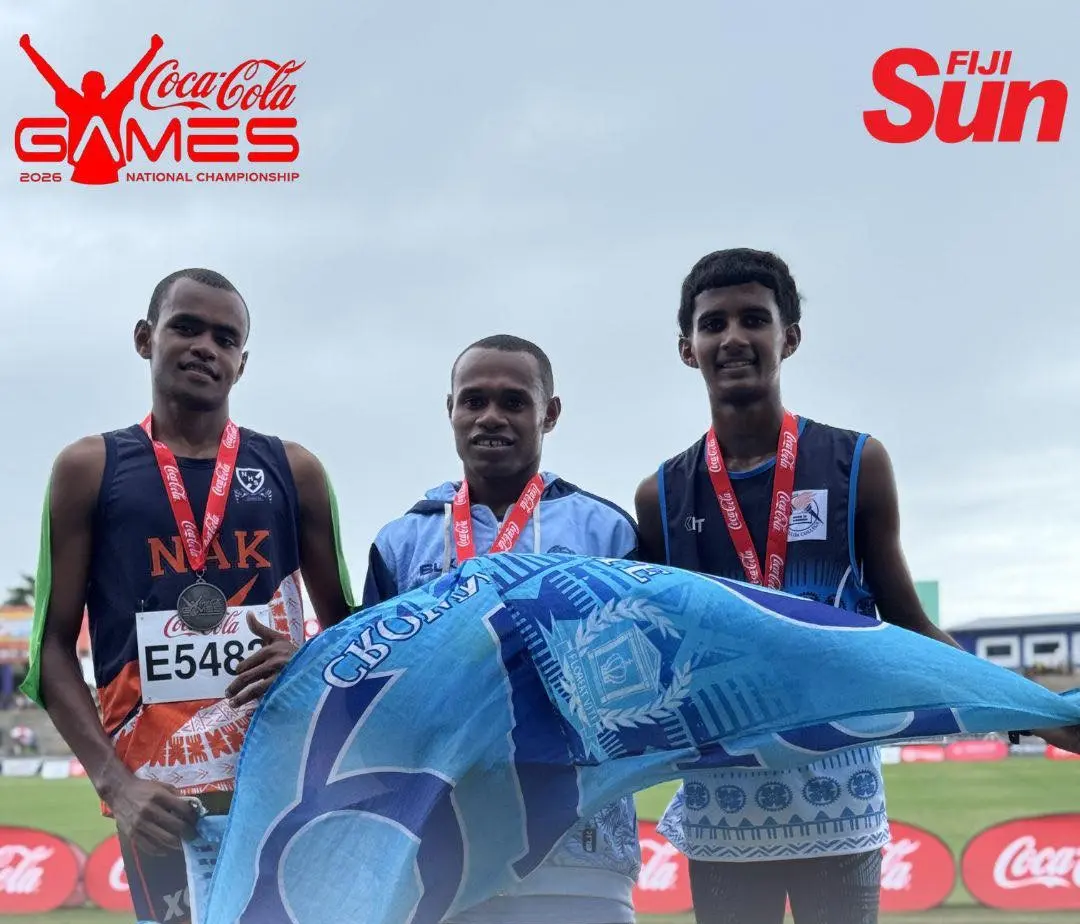 Middle: Rosivela Matanimeke (QVS) takes gold in the 3000m, flanked by silver medallist Savenaca Valesu (Nakasi High) and bronze medallist Ravishek Kumar (Nukuloa College).