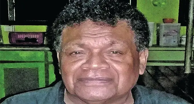 Isimeli Savutini Bose. 