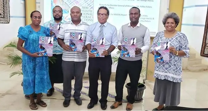 Officials from the MSG Secretariat and the Ministry of Foreign Affairs with the MSGOG Report after it was handed over to the Vanuatu Government. Standing 3rd from left is Mr Joe Pakoa, senior official who represented the Director General of MOFA; followed by George Hoa’au, Acting DG, MSG Secretariat; and Ilan Kiloe, Programme Manager, Political & Security Affairs.