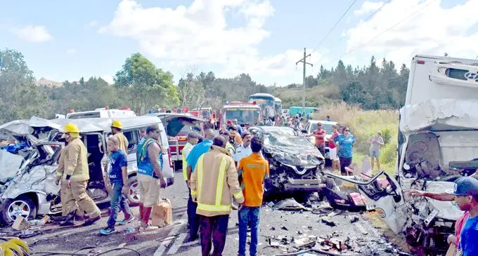 The horrific crash scene at Nabou, midway between Sigatoka and Nadi, on August 4, 2018 where six people died, Police said. Photo: Waisea Nasokia