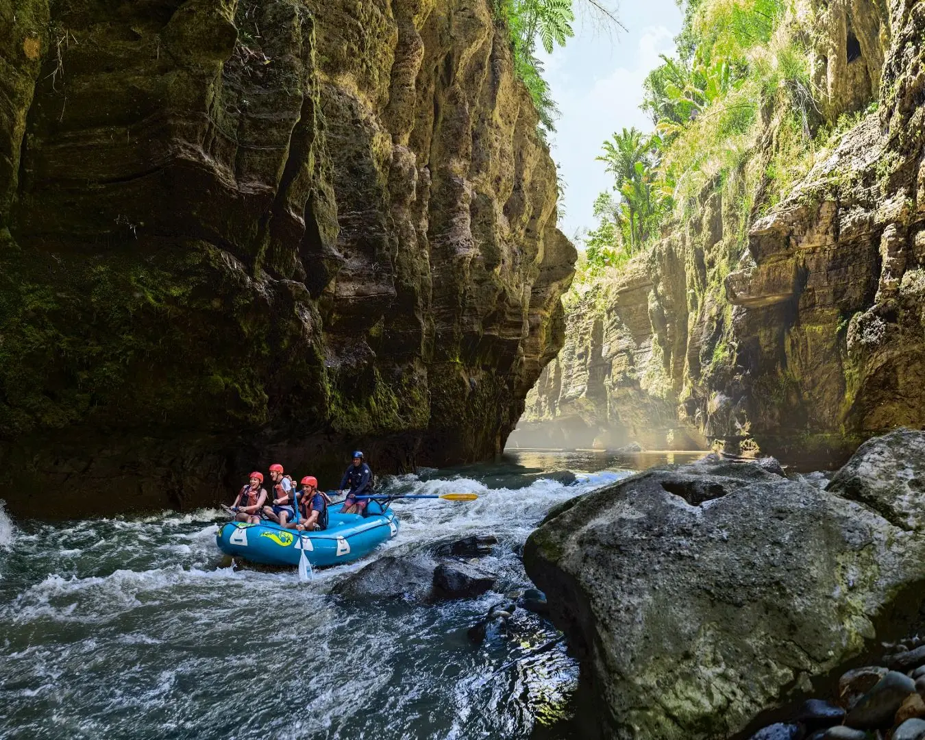 Young travellers are turning away from Fiji because of high-cost concerns, a leading regional bank said. 