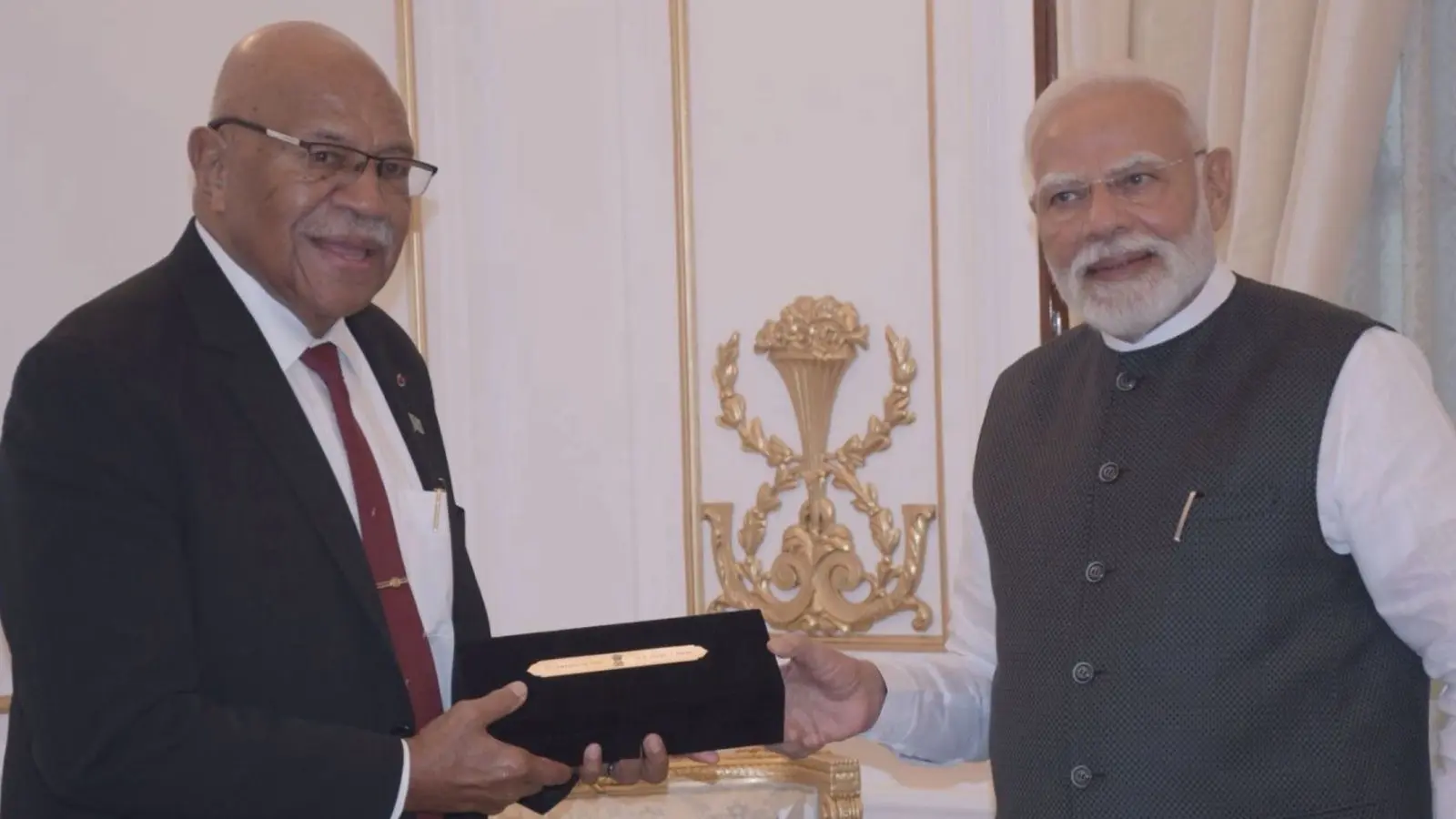 Prime Minister of India Narendra Modi and Prime Minister Sitiveni Rabuka.
