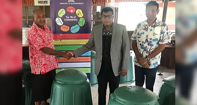 From left: Naseakula Village headman Rauwate Tadai, Minister for Environment Mahendra Reddy and Permanent Secretary for Environment Joshua Wycliffe during the handing over of compost bins in Labasa on March 31, 2022. Photo: Shratika Naidu