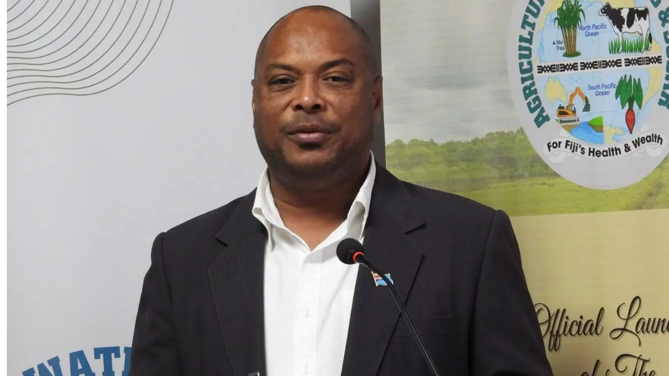 Deputy Secretary for Agricultural Development Tekini Nakidakida.