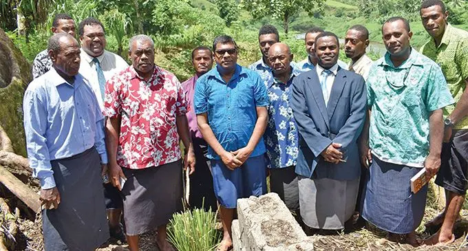 Minister for Agriculture, Rural and Maritime Development, Waterways and Environment Mahendra Reddy with Naveicovatu villagers on March 14, 2019. Photo: DEPTFO News