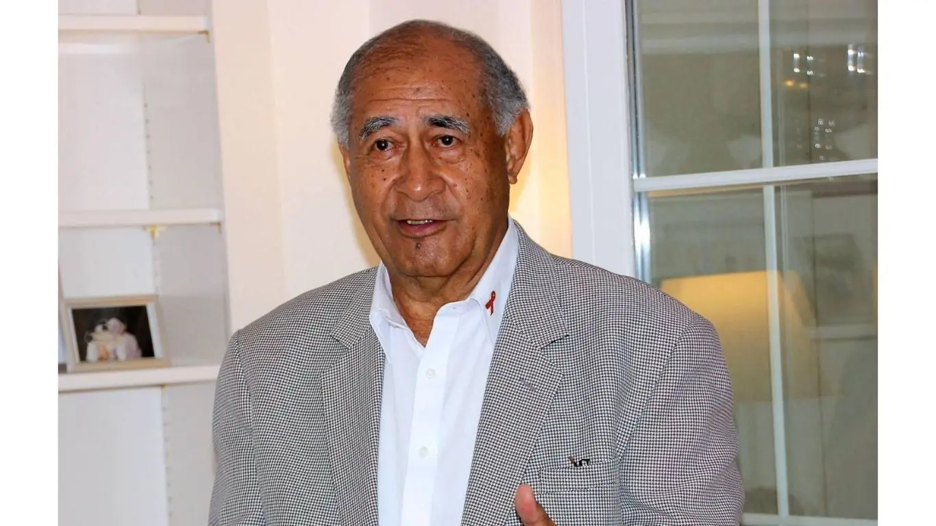 Former President, the late Ratu Epeli Nailatikau.