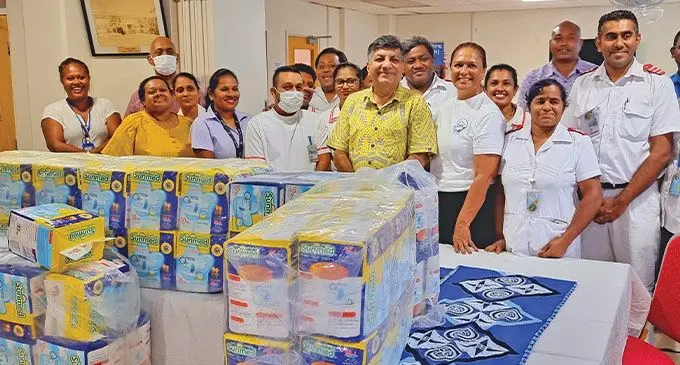 Minister for Sugar and Multi Ethnic Affairs, Charan Jeath Singh handovers adult diaper packs to staff at Labasa Divisional Hospital on January 12, 2023. Photo: Sampras Anand