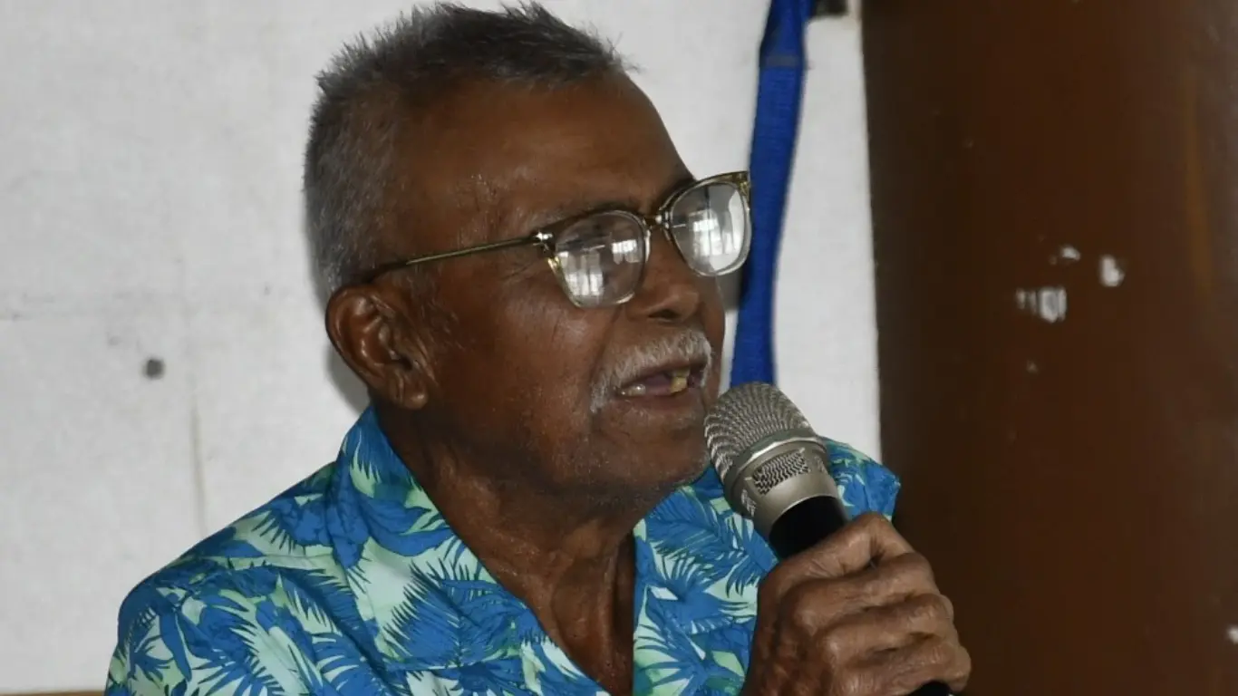  Eighty-one-year-old Jai Ram at the public consultation on the proposed Constitution (Amendment) Bill 2026 at the Ba Market Bure on October 19, 2026. 