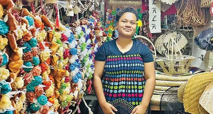 Alexandra Tikomaitoga ena loma ni nona sitoa ni volivolitaki ena Flea Market e Suva.