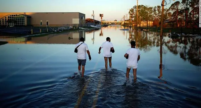 201010154047-restricted-01-hurricane-delta-1010-louisiana-super-169