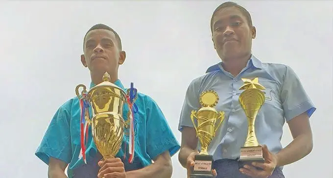 Year 9 student, Semisi Apakuki Jnr and Year 12 student, Anaseini Sirisani were the two individuals who displayed outstanding efforts during the school’s interhouse on February 26, 2021. Photo: WAISEA NASOKIA
