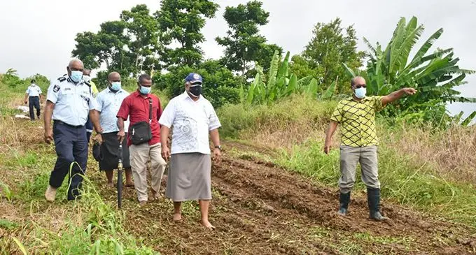 Prime Minister Voreqe Bainimarama with Minister for Infrastructure and Meteorological Services and Minister for Lands and Mineral Resources Jone Usamate at the burst main in Wainibuku on May 4, 2021.  Photo: Office of the Prime Minister