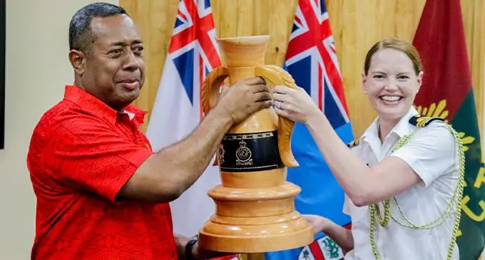 Republic of Fiji Military Forces (RFMF) Commander Major General Ro Jone Kalouniwai (left) and New Zealand Defence Force (NZDF) Defence Attaché to Fiji Commander (CMDR) Sarah Bamfield with the Sukuna Bowl women’s rugby cup on November 21, 2022. Photo: RFMF Media