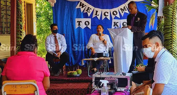 Minister for Education, Heritage and Arts, Premila Kumar, spoke with school management and teachers of Khemendra Central School on the appropriate use of the Free Education Grant (FEG) money on January 27, 2022.  Photo: Sampras Anand