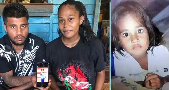 Asena Qalo with her husband Samuela Reyawa showing their daughter’s photo, Karalaini Talei after the funeral at Navakasobu Village in Macuata Province on August 20, 2020. Photo: Shratika Naidu. (Inset right: Karalaini Talei)
