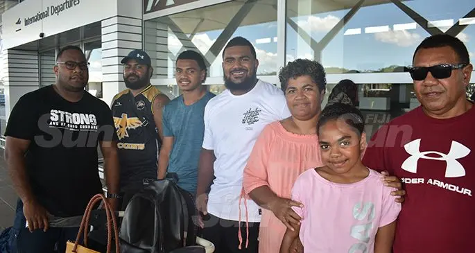 From left; Jack Wainiqolo, Joseva Dolokoto (wearing cap), Paula Dolokoto, Fiji Airways Flying Fijians hooker Mesulame with mum Bale, sister Tepora and dad Kalisitio at Nadi International Airport on August 13,2020. Photo: Waisea Nasokia