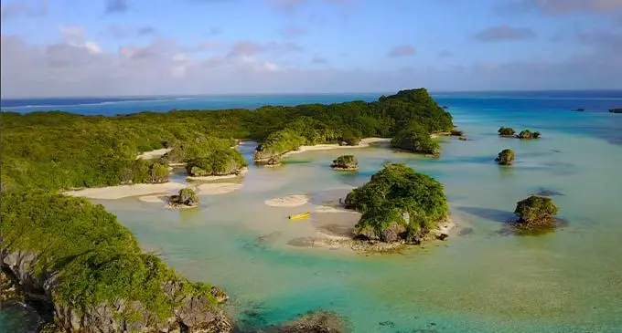 Islands in the Lau Group