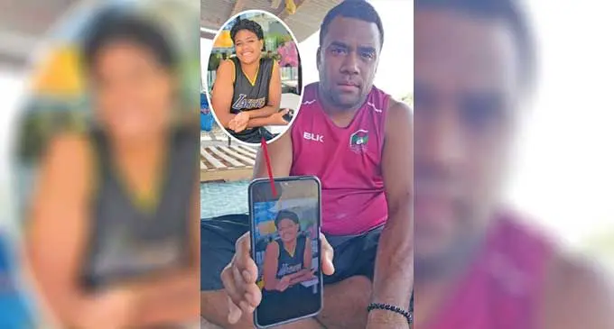 Sela Ratudradra with a photo of his younger sister Vani, (inset), who died in a road accident in Lautoka on September 29, 2024. Photo: Mereleki Nai