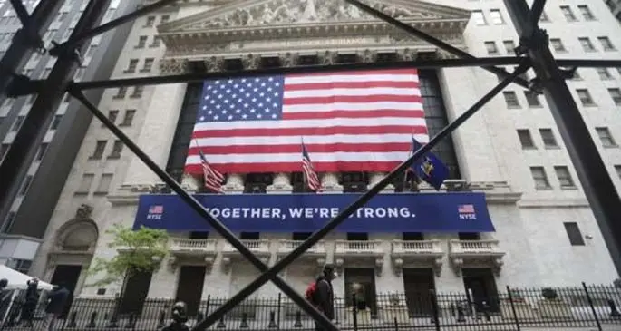 Photo taken on May 26, 2020, shows the exterior of the New York Stock Exchange in New York, the United States. The New York Stock Exchange (NYSE) partially reopened its iconic trading floor on Tuesday after a two-month closure due to the COVID-19 pandemic. (Xinhua/Wang Ying)
