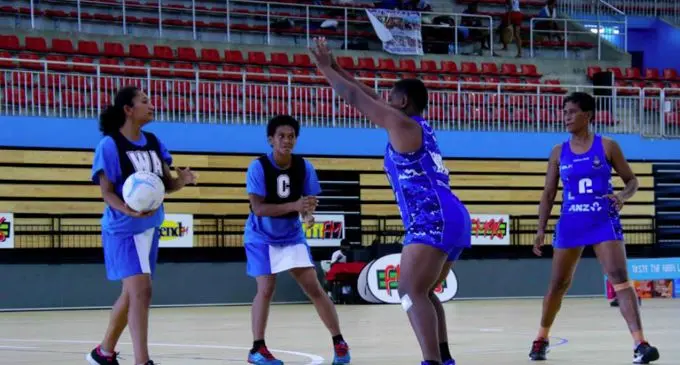 Vaiti Waqatabu(with ball) looks for support while Police’s Alisi Galo (right) defends her during the Digicel Punjas super club championship at the Vodafone Arena on January 22, 2022. Photo: Sky Production iTaba/Netball Fiji