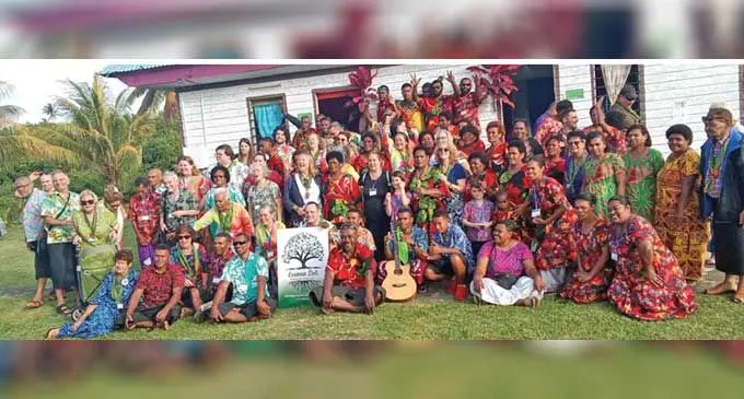 Sa oti e vica vata na yabaki e ra qai mai sota tale na vuvale na MacDonald mai Jamani (Germany) kei ira na vuvale e na mataqali ko Vunivalu ena koro ko Natalaira, Dawasamu,Tailevu.