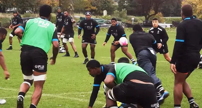 Fiji Airways Flying Fijians rookie first five eight Caleb Muntz is about to receive a pass during training in Lensbury, London on November 12, 2019. Photo: FRU Media