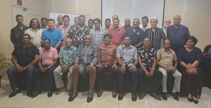 (Fourth from left) Acting Prime Minister Manoa Kamikamica with the stalwarts of Nadi Chamber of Commerce. Photo: Waisea Nasokia