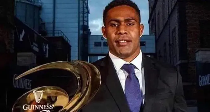 Viliame Mata with the Guinness Pro 14 Players’ Player of the 2018-19 Season award in Dublin, Ireland on May 6, 2019. 