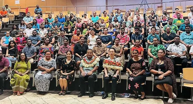 USP acting Vice Chancellor Giulio Paunga (6th from the left) and the ambassador of Japan to Fiji, Kawakami Fumihiro (7th from left) with the staff of USP and selected students for JENESYS 2023 at the Janpan ICT Lecture Theater,USP in Suva on January 11, 2023. Photo: Nolishma Narayan