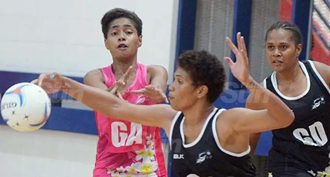 Sereana Nasau of Punjas Stringrays in control against Digicel Flames at FMF Gym on October 17, 2020. Photo: Ronald Kumar