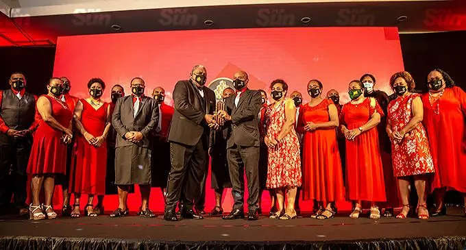 President of Fiji Ratu Wiliame Katonivere (eighth from left) with iTaukei Land Trust Board chief executive officer, Tevita Kuruvakadua, during the presentation of the President’s Business Excellence Award at the Fiji Business Excellence Awards, which were held at the Grand Pacific Hotel, in Suva, on December 10, 2021. Photo: Leon Lord