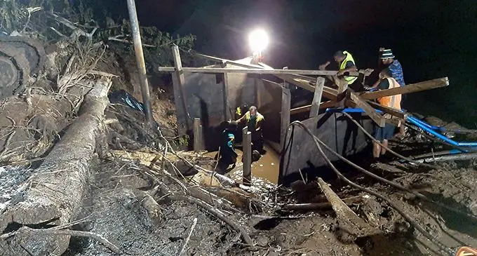 The repairs to this distribution pipeline was no easy task. A lot of work and planning was put towards this.  Photo: Water Authority Fiji