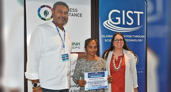 From left: Van medical Labs representative Arveen Chandra, Jasnita Ali and Venture Well programme officer Kelly Bedeian. Photo: Waisea Nasokia