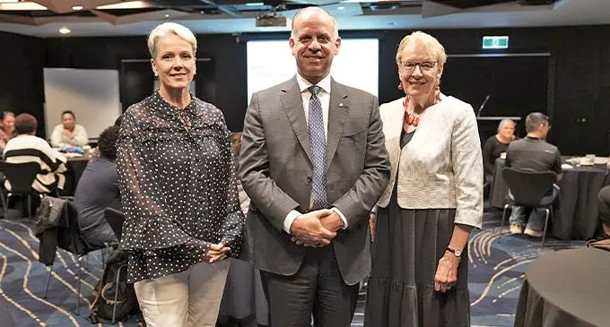 His Royal Highness Prince Feisal flanked by Liz Dawson (left) Vice-Chair of the ONOC Equity Commission and Chair Helen Brownlee (right). Photo: ONOC