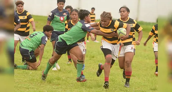 Sereima Niusere of Lami High School on attack against Ballantine Memorial School during the Weet-Bix Raluve Trophy competition at Marist Brothers High School ground, Suva, on August 13, 2022. Photo: Ronald Kumar