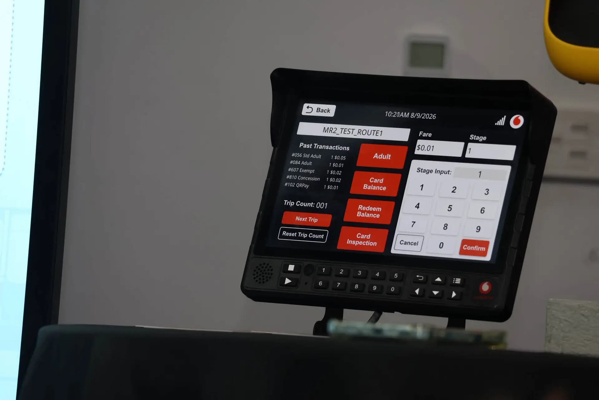 The new cardless payment option allows passengers to scan QR codes generated through the official e-ticketing mobile app, providing an alternative to using physical cards.