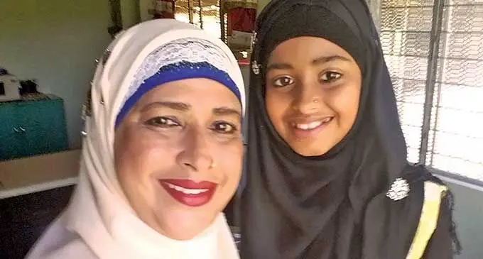 Ameera Azraat Abdul (right) with her mother Umhadida Abdul.