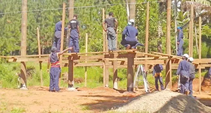 Trainees engaged in building a house in Nabalebale Village, Cakaudrove. Photo: DEPTFO 