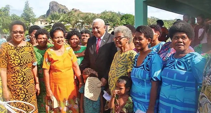 Nai liuliu ni Matanitu Paraiminisita Voreqe Bainimarama kei ira na marama ni yasana ko Macuata, ni oti na kena dolavi na bose ni yasana ena siga Vukeululu sa oti.