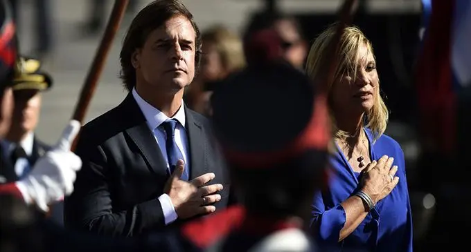 President Luis Lacalle Pou and vice president Beatriz Argimon are at the presidential swearing-in ceremony in Montevideo, capital of Uruguay, March 1, 2020.  (Xinhua/Nicolas Celaya)
