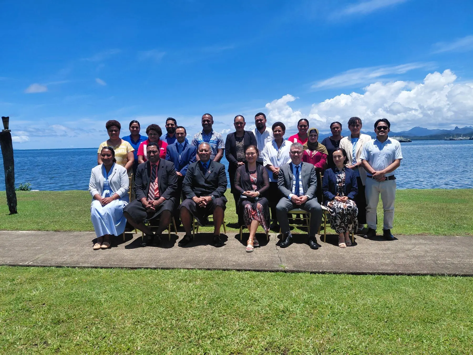 Minister Ditoka, UNDP Resident Representative and participants