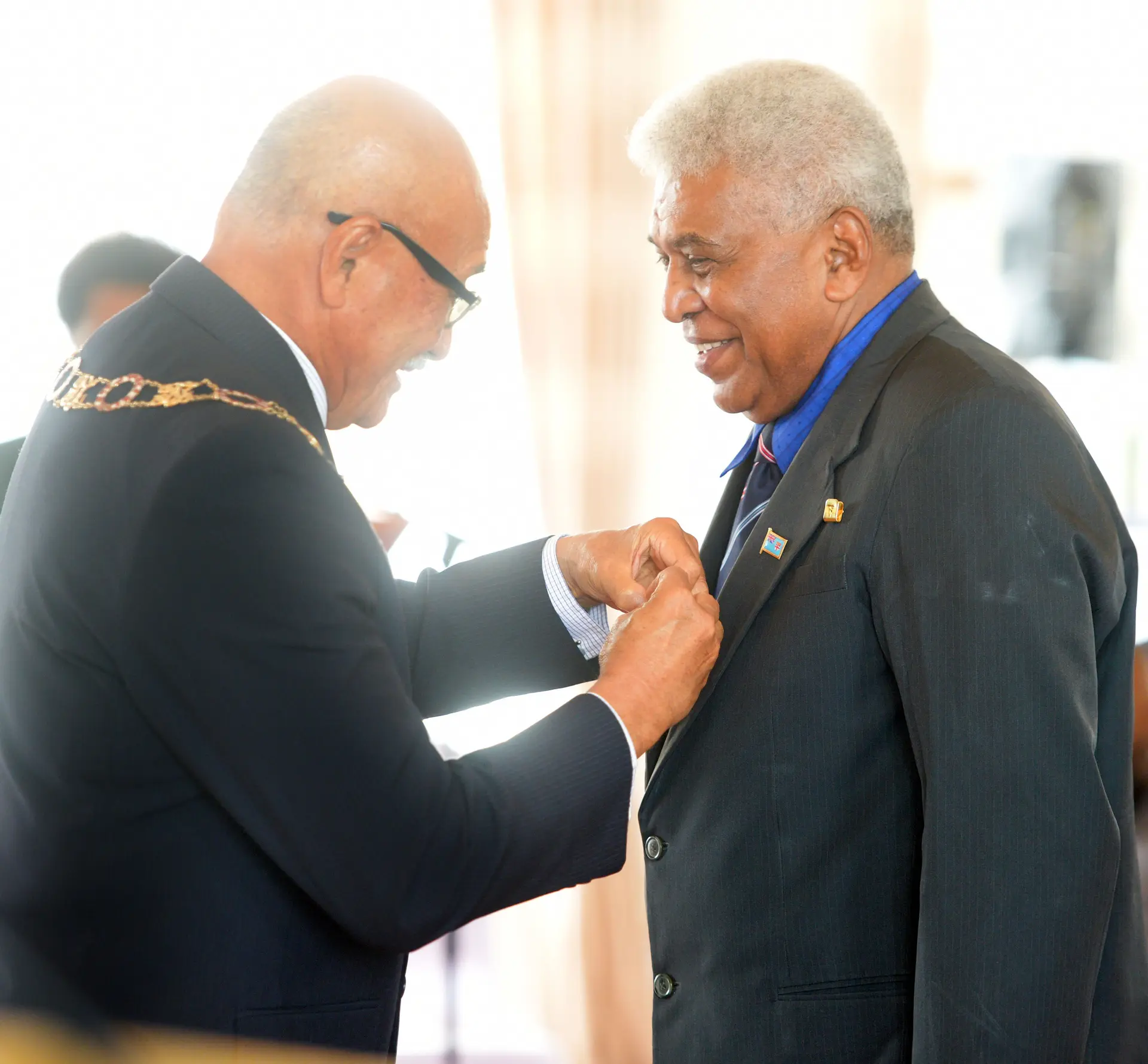 President Awards Romanu Tikotikoca with 50th anniversary of Independence commemorative medal during special investiture ceremony at State House on October 8, 2020. Photo: Ronald Kumar.