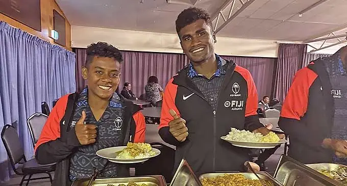 From left: Fijiana 7s speedster Meredani Qoro and Fiji Men’s 7s winger Ropate Rere during the welcoming dinner at the DoubleView Bowling Club in Perth, Australia on January 23, 2024. Photo: Fiji WA Association