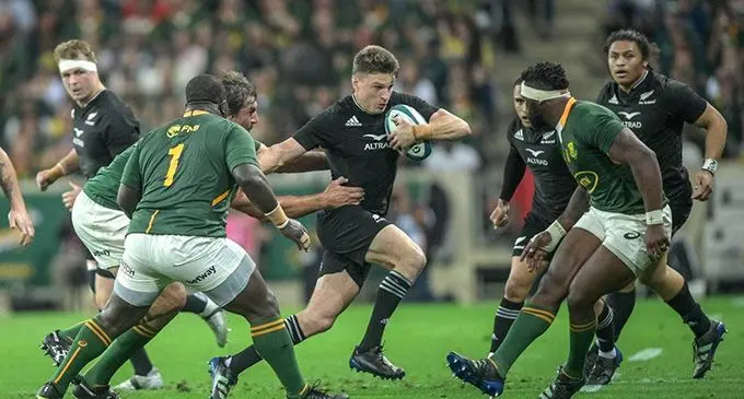 All Blacks first five eight Beauden Barrett (with ball) against South Africa with Aaron Smith and Caleb Clarke in support during the Rugby Championship clash at Mbombela Stadium in South Africa on August 7, 2022. Photo: Rugby News