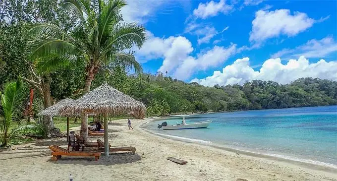 A beachfront in Taveuni.