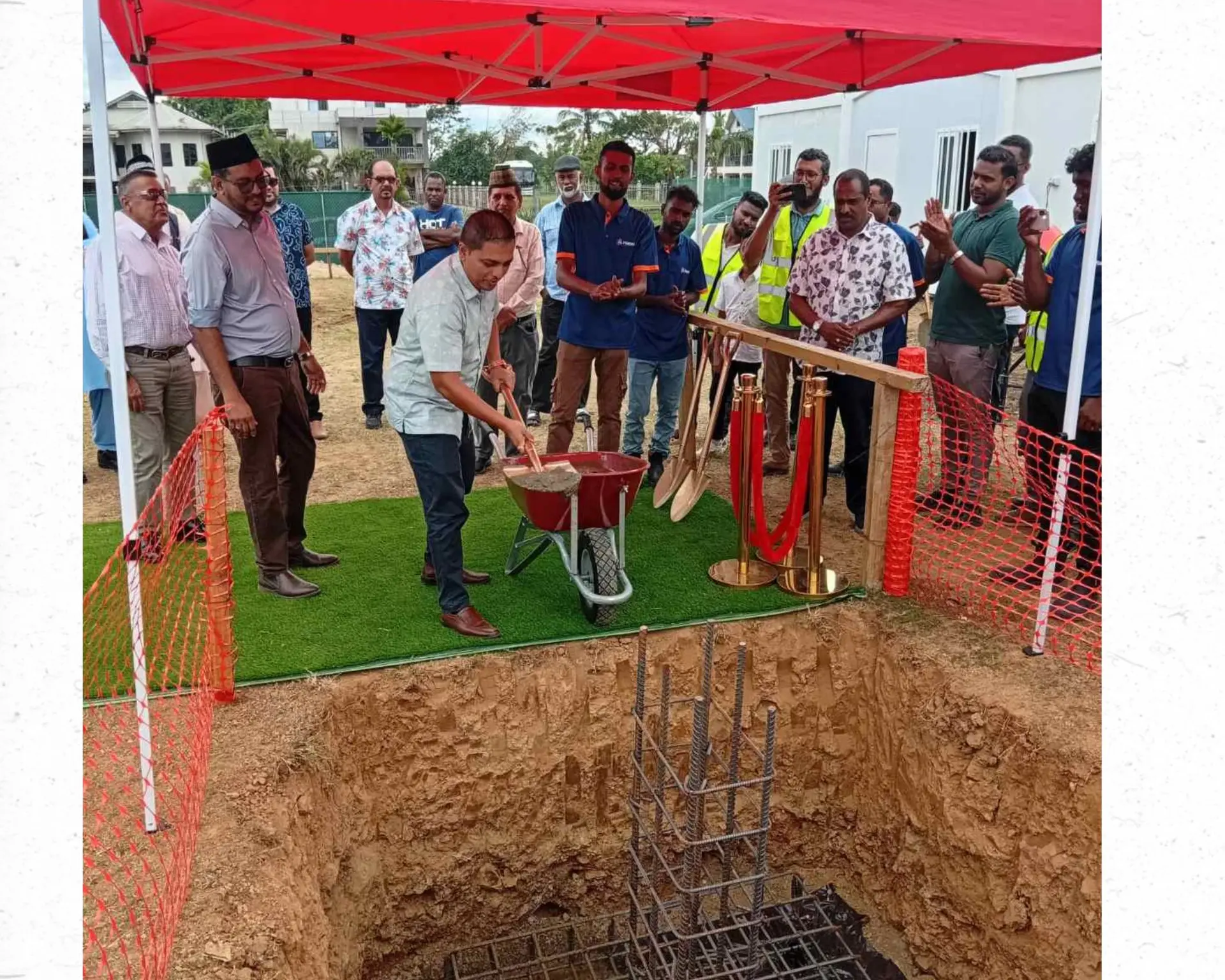 Business leaders and members of the Ahmadiyya Muslim Jamaat gathered on Sunday for the groundbreaking ceremony of a new development by Unifurn Investments Pte Limited.