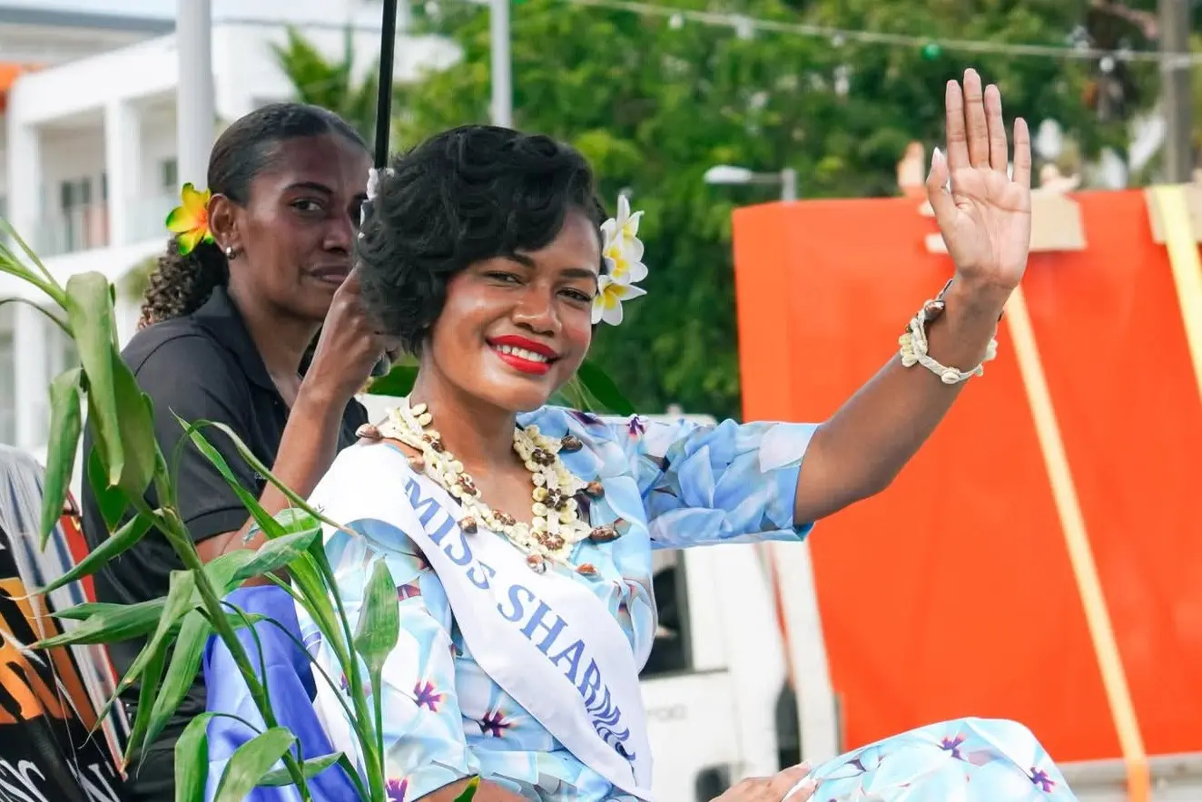 Miss Sharmas Music Anali Vakaloto.